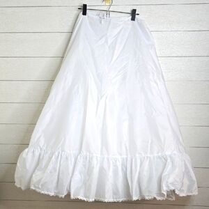 NWOT-Ansonia Petty Coat